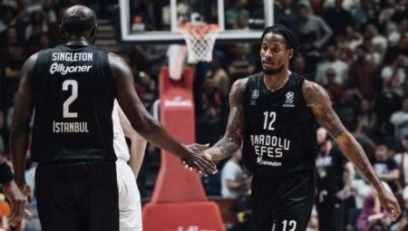 Deplasmanda yıkılan Anadolu Efes 13. mağlubiyetini aldı!